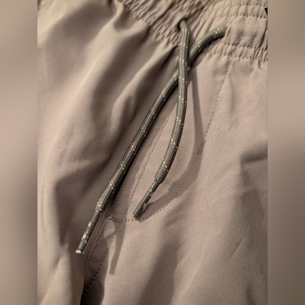 Under Armour Cargo Pants - Picture 2 of 14